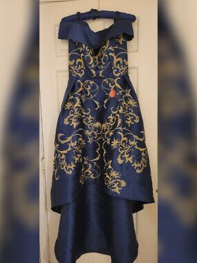 NWT Chi Chi London Formal Metallic Gold Jacquard High-Low Dress US 6